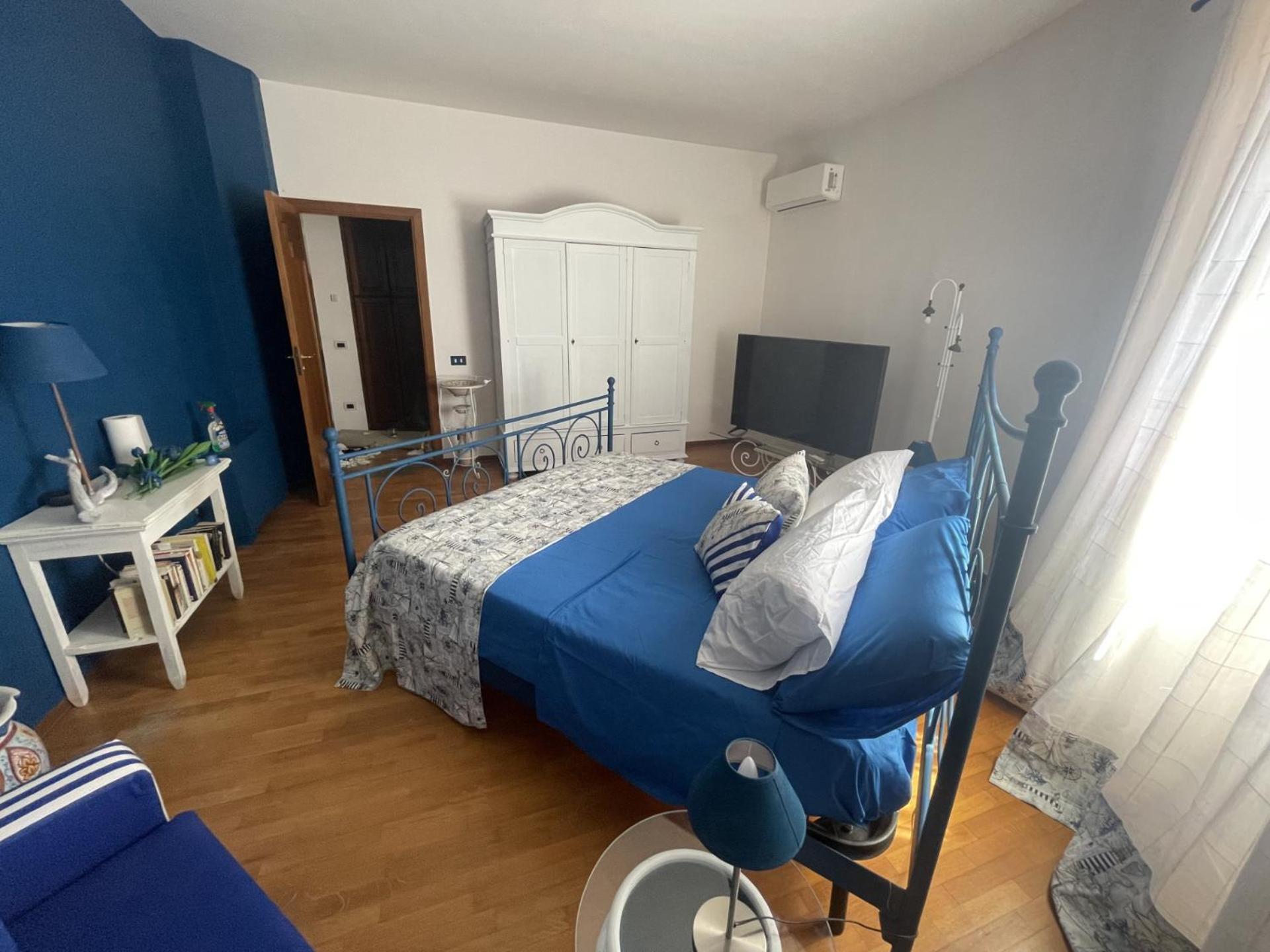 Domus Parva - Villa Con Bio-Piscina, Spa Privata E Appartamenti Panoramici Bacoli Extérieur photo